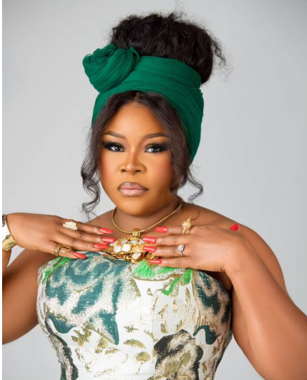 Omawumi Megbele Biography, Age, Husband, Songs, Children, State Of Origin, Net Worth